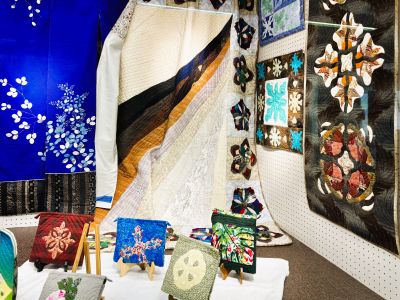 すがもロビー展示　自主サークル「パッチワークはぎれ」作品展示