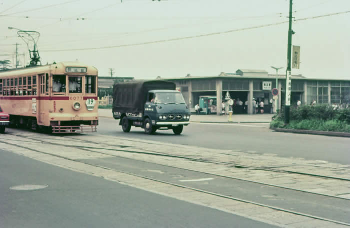 駒込駅前