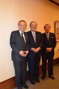 高野副塾長　張富士夫氏　福地塾長　